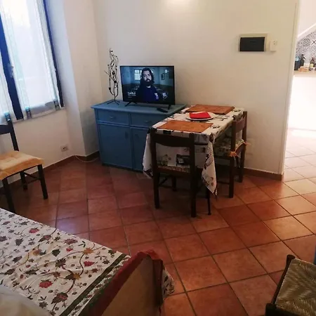 In Centro Su Strada Privata La Maddalena (Sassari)